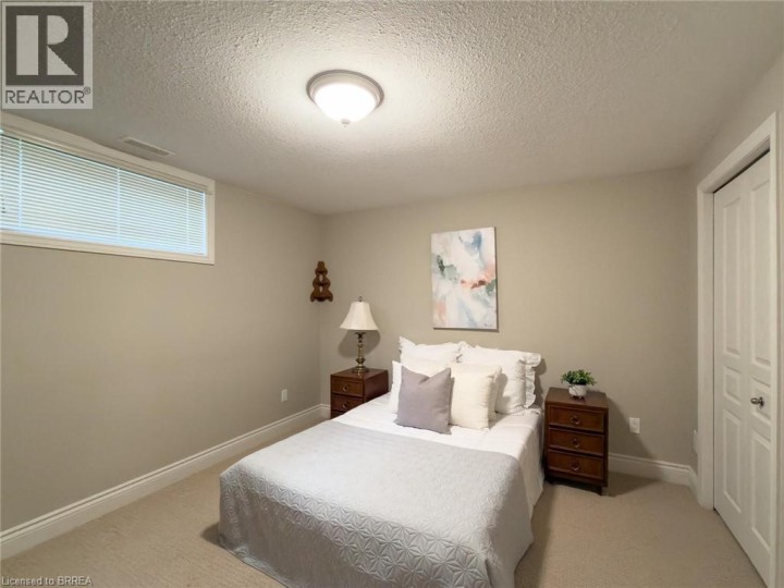 Photo 23 at 2 - 95 North Park Street, Terrace Hill, Brantford
