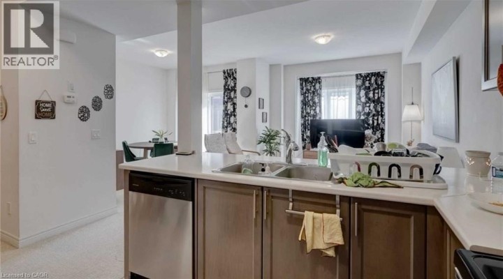 Photo 15 at 132 - 77 Diana Avenue, Old West Brant, Brantford