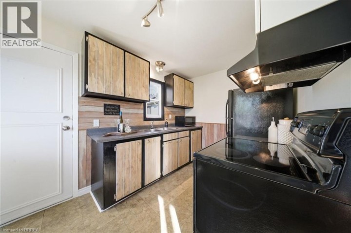 Photo 11 at 59 Lida Street, Eagle Place East, Brantford