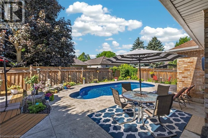 Photo 13 at 62 Varley Crescent, Mayfair, Brantford