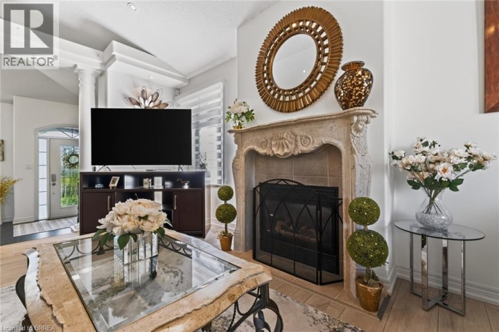 Photo 21 at 62 Varley Crescent, Mayfair, Brantford