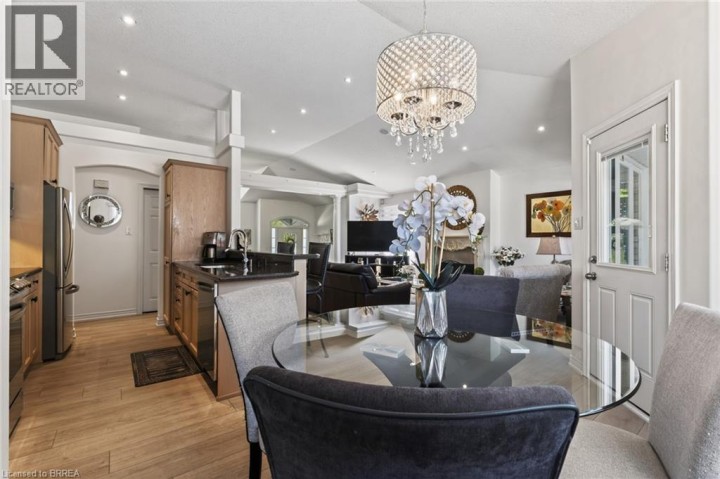 Photo 24 at 62 Varley Crescent, Mayfair, Brantford