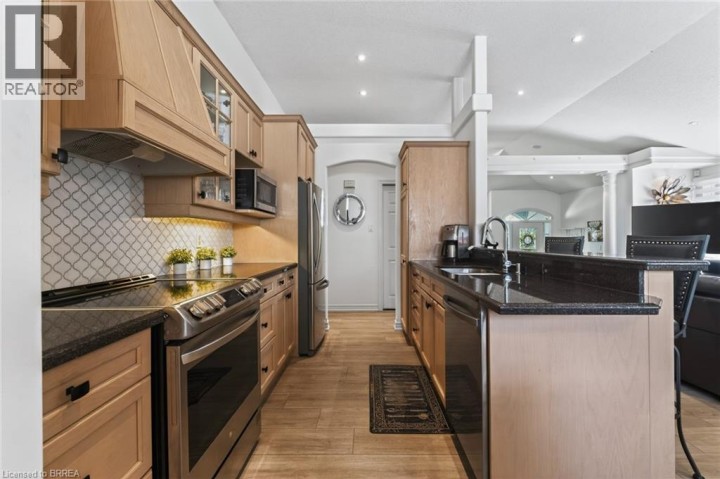 Photo 25 at 62 Varley Crescent, Mayfair, Brantford