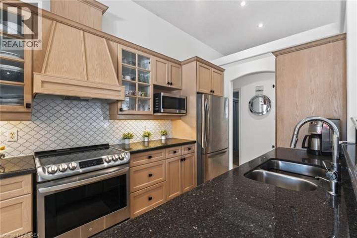 Photo 26 at 62 Varley Crescent, Mayfair, Brantford