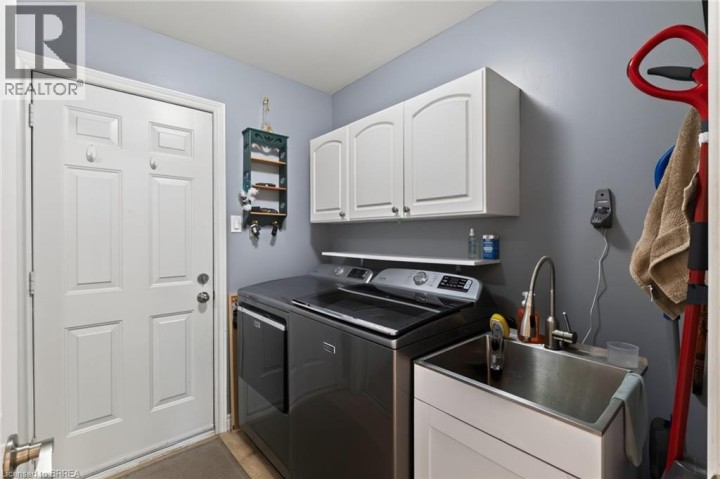 Photo 28 at 62 Varley Crescent, Mayfair, Brantford