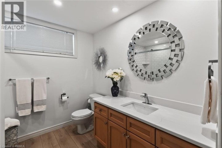 Photo 45 at 62 Varley Crescent, Mayfair, Brantford