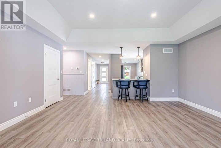 Photo 10 at 154928 15th Line, Ingersoll (Thamesford), Ingersoll