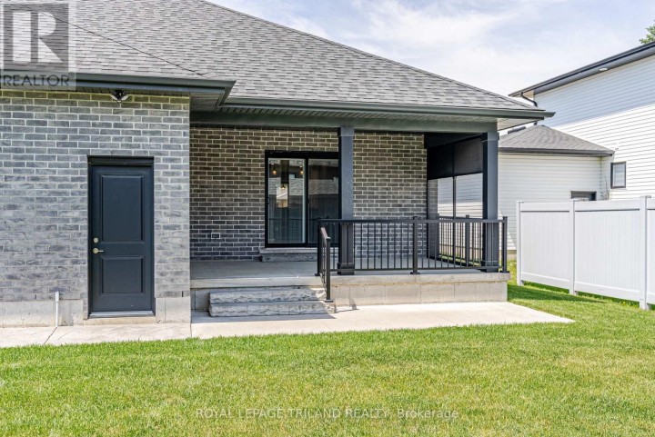 Photo 49 at 154928 15th Line, Ingersoll (Thamesford), Ingersoll