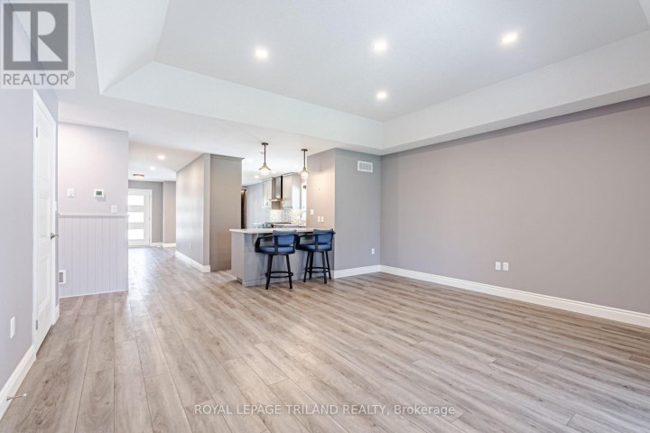 Photo 9 at 154928 15th Line, Ingersoll (Thamesford), Ingersoll