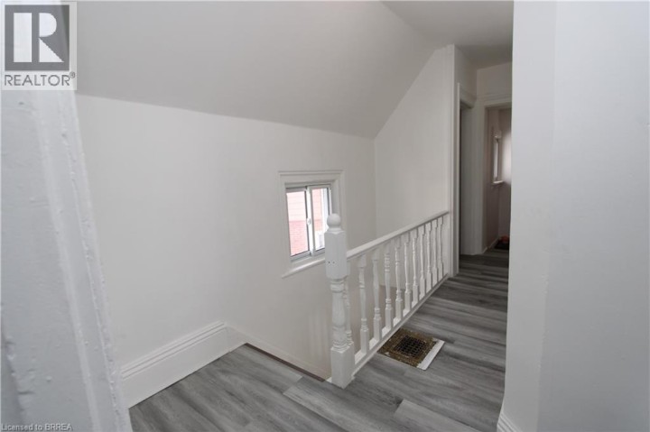 Photo 16 at 97 Park Avenue, Victoria / Arthur, Brantford
