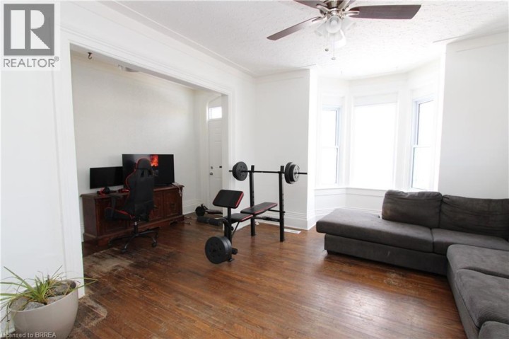 Photo 6 at 97 Park Avenue, Victoria / Arthur, Brantford