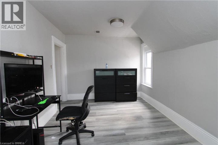 Photo 22 at 97 Park Avenue, Victoria / Arthur, Brantford