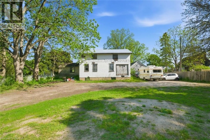 Photo 41 at 816 E Colborne Street, Echo Place, Brantford