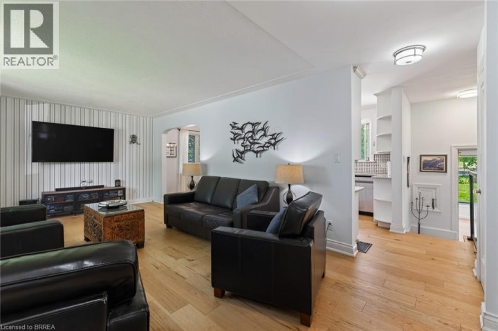 Photo 11 at 309 Terrace Hill Street, Terrace Hill, Brantford