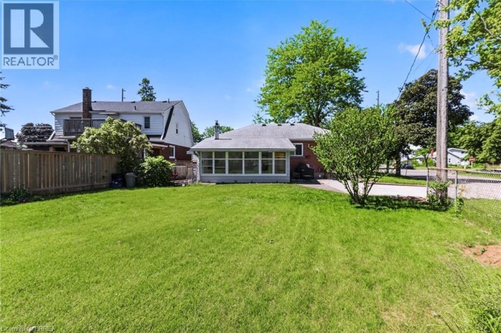 Photo 9 at 309 Terrace Hill Street, Terrace Hill, Brantford
