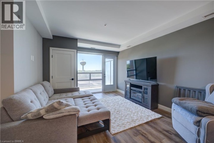Photo 10 at 506 - 34 Norman Street, Fairview / Greenbrier, Brantford