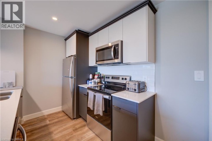 Photo 18 at 506 - 34 Norman Street, Fairview / Greenbrier, Brantford