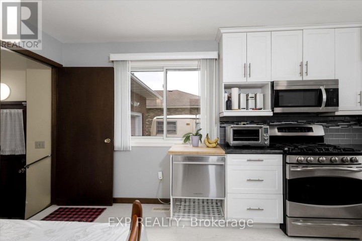Photo 11 at 28 Denrich Avenue, Tillsonburg