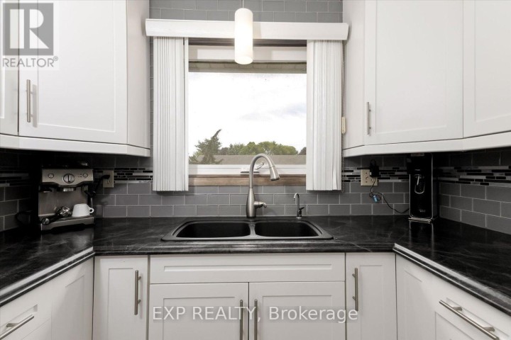 Photo 13 at 28 Denrich Avenue, Tillsonburg