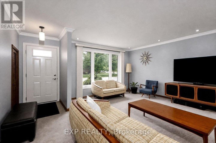 Photo 4 at 28 Denrich Avenue, Tillsonburg