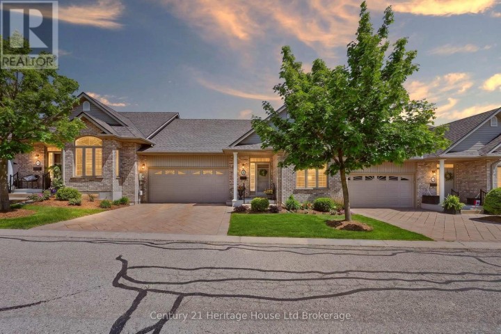 Photo 1 at 16 - 500 Lakeview Drive, Woodstock - North, Woodstock