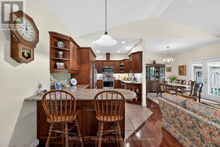Photo 13 at 16 - 500 Lakeview Drive, Woodstock - North, Woodstock