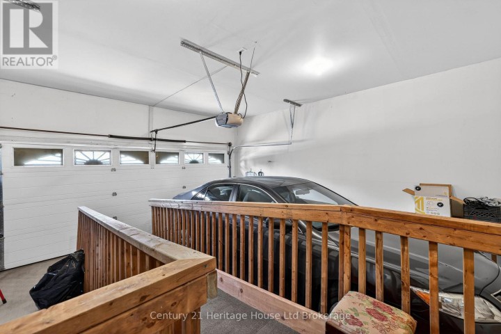 Photo 26 at 16 - 500 Lakeview Drive, Woodstock - North, Woodstock
