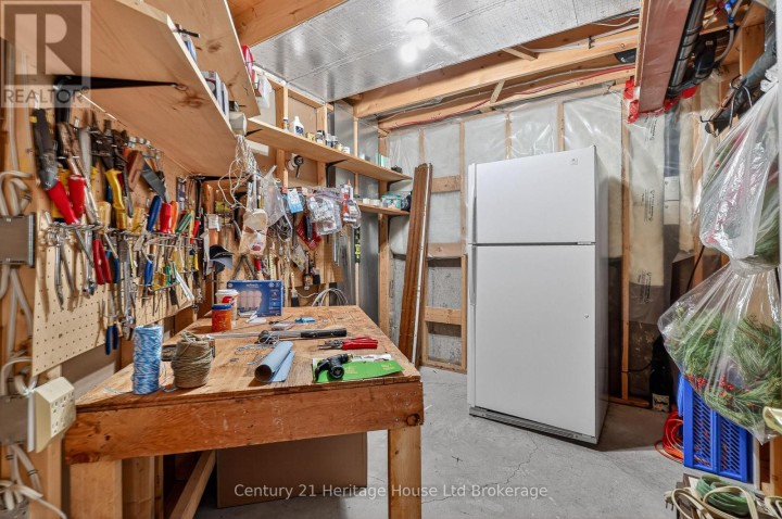 Photo 34 at 16 - 500 Lakeview Drive, Woodstock - North, Woodstock