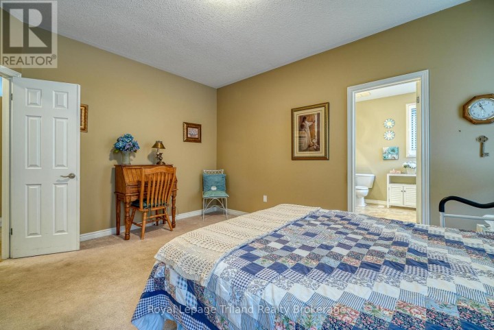 Photo 10 at 54 - 570 Spitfire Street, Woodstock - North, Woodstock