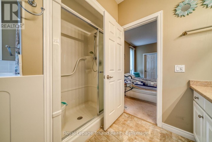 Photo 14 at 54 - 570 Spitfire Street, Woodstock - North, Woodstock