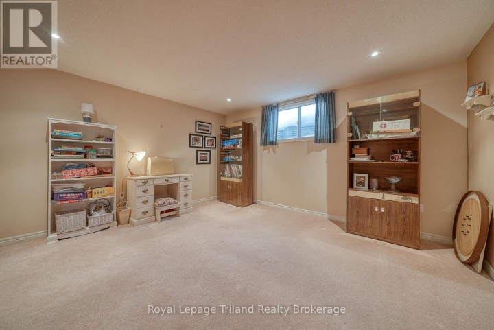 Photo 36 at 54 - 570 Spitfire Street, Woodstock - North, Woodstock