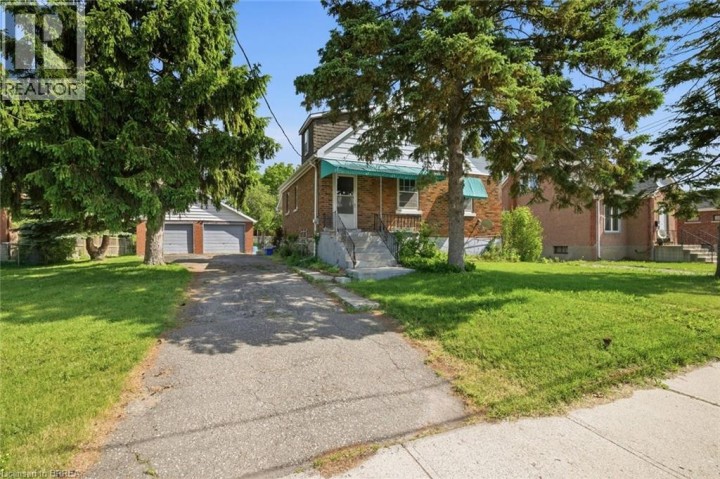 Photo 1 at 26 Alice Street, East Ward, Brantford