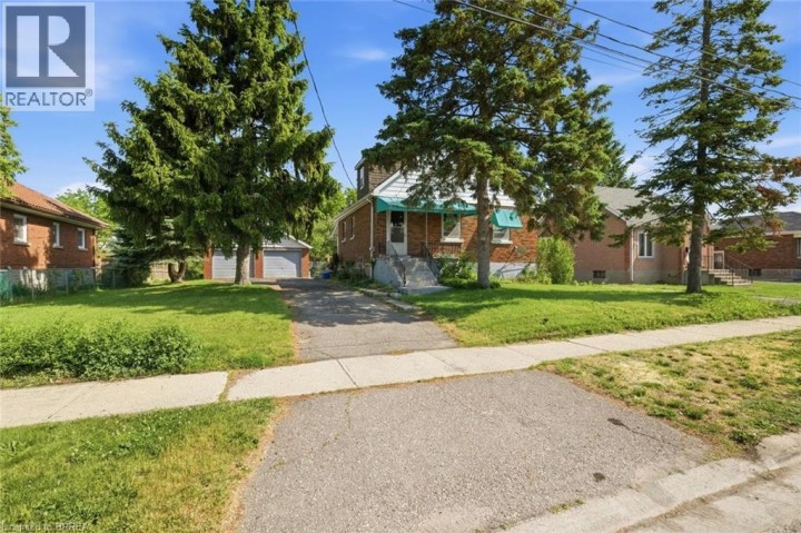 Photo 3 at 26 Alice Street, East Ward, Brantford
