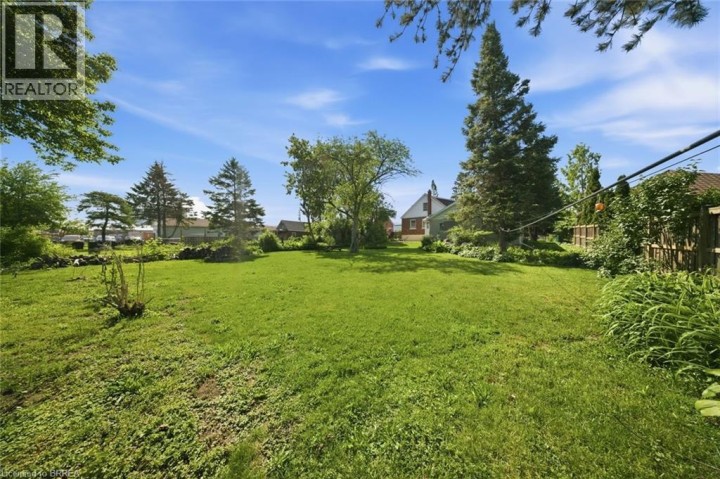 Photo 32 at 26 Alice Street, East Ward, Brantford