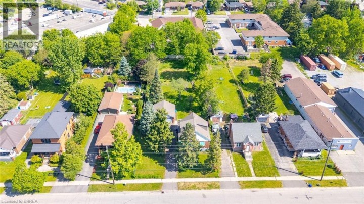 Photo 41 at 26 Alice Street, East Ward, Brantford