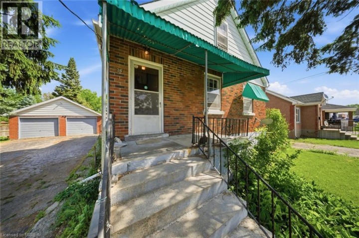 Photo 5 at 26 Alice Street, East Ward, Brantford