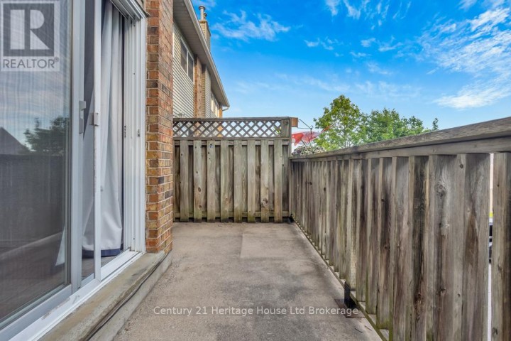 Photo 10 at 6 - 19 Wren Court, Tillsonburg
