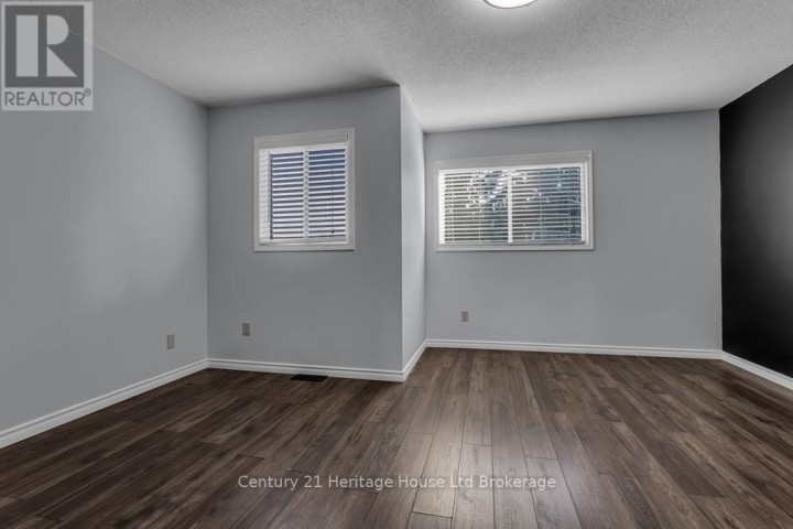 Photo 11 at 6 - 19 Wren Court, Tillsonburg