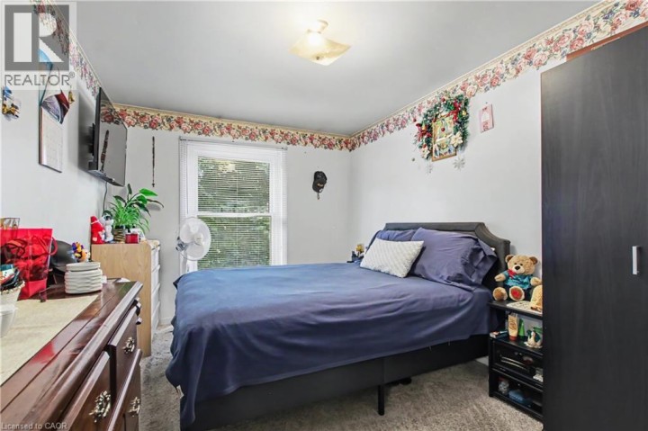Photo 16 at 17 Hallmark Street, Brantwood Park, Brantford