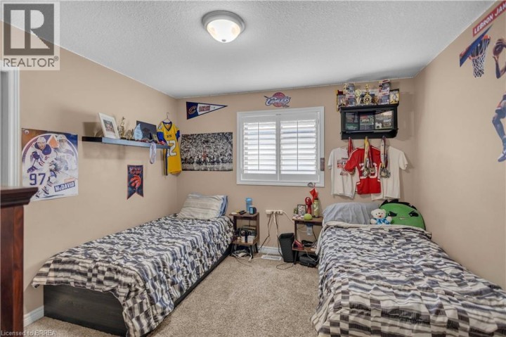 Photo 21 at 28 Banks Street, Holmedale, Brantford