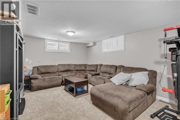 Photo 23 at 28 Banks Street, Holmedale, Brantford