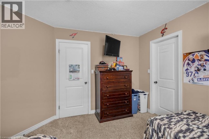 Photo 33 at 28 Banks Street, Holmedale, Brantford