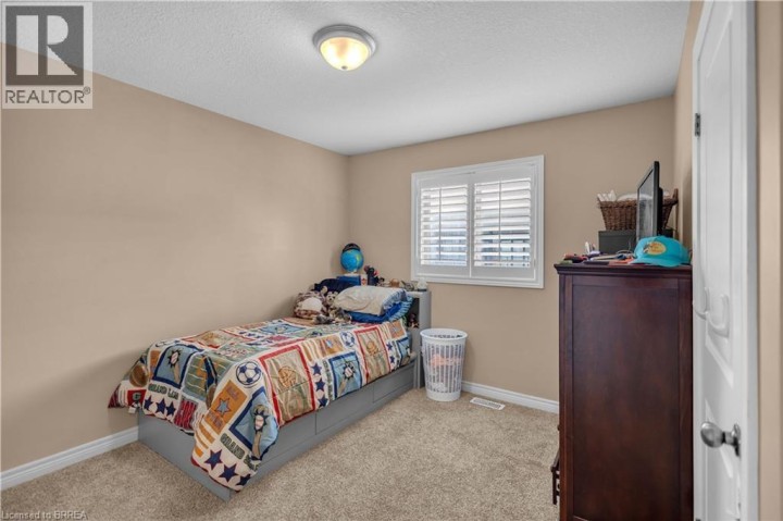 Photo 34 at 28 Banks Street, Holmedale, Brantford