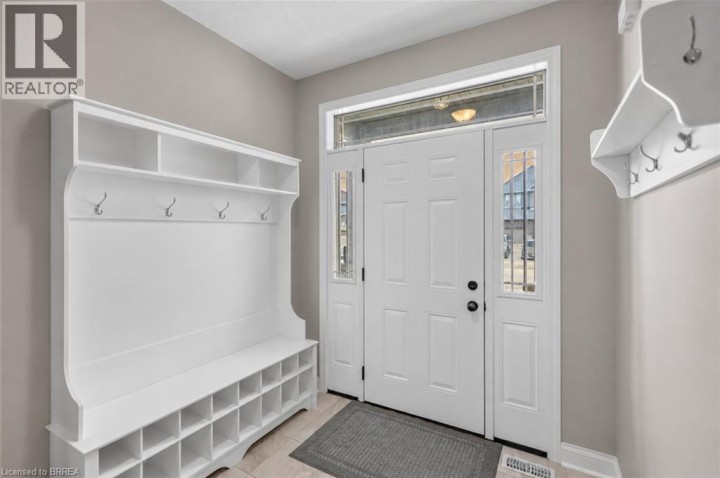 Photo 4 at 28 Banks Street, Holmedale, Brantford