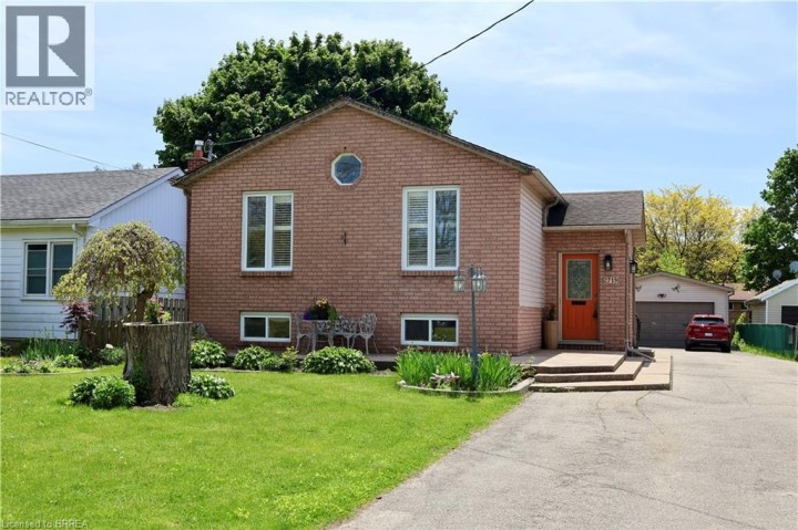 Photo 1 at 71 Barnes Avenue, Queensway / Grove, Brantford
