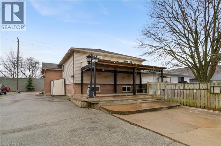 Photo 24 at 71 Barnes Avenue, Queensway / Grove, Brantford
