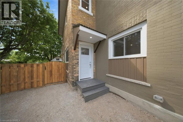 Photo 26 at 14 Bond Street, North Park / Wood St., Brantford