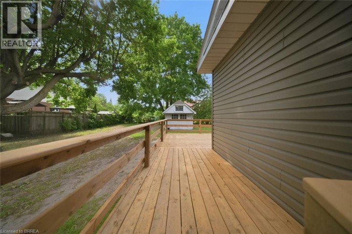 Photo 28 at 14 Bond Street, North Park / Wood St., Brantford