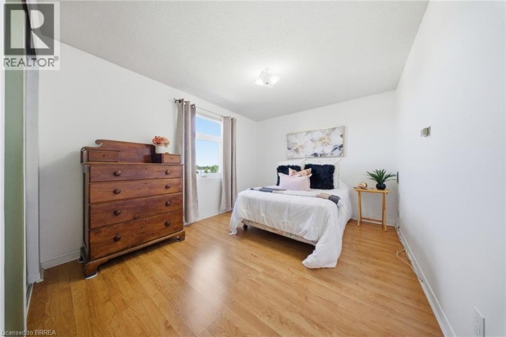 Photo 10 at 716 - 9 Bonheur Court, Lynden Hills, Brantford