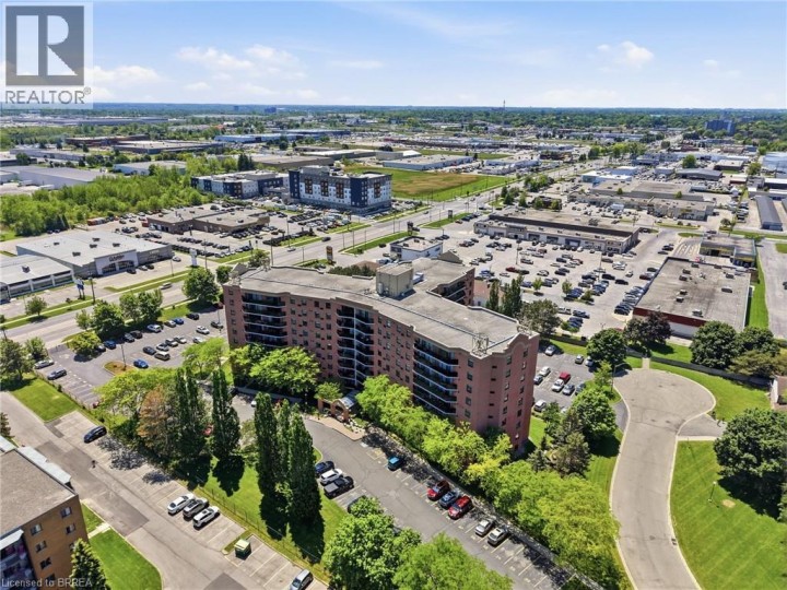 Photo 17 at 716 - 9 Bonheur Court, Lynden Hills, Brantford